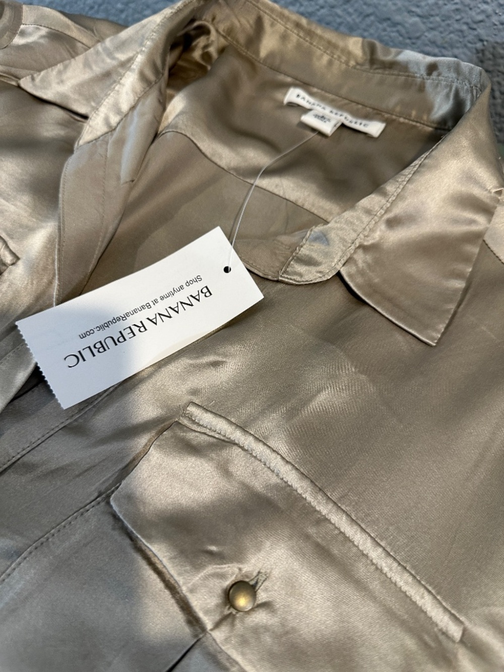NWT BANANA, REPUBLIC, SILK BLOUSE, LARGE 🔥🔥♥️ - Picture 5 of 12